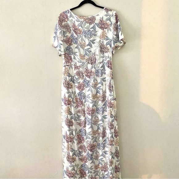 MINKPINK Women's Mysterious Floral Print V Neck Maxi Dress - Picture 5 of 11